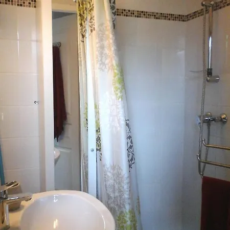 Room In Bb - Rents Cottages In Balagne