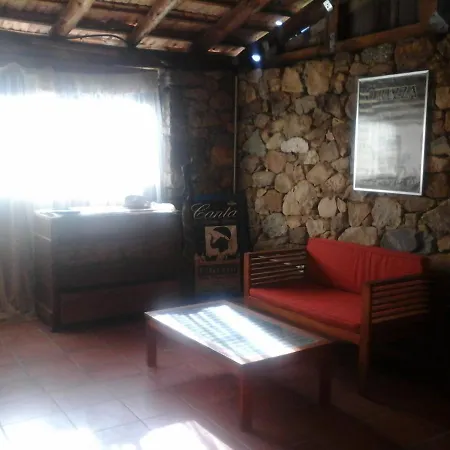 Pensión Room In Bb - Rents Cottages In Balagne